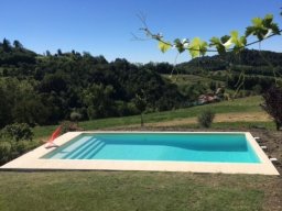 piscina privata in area verde